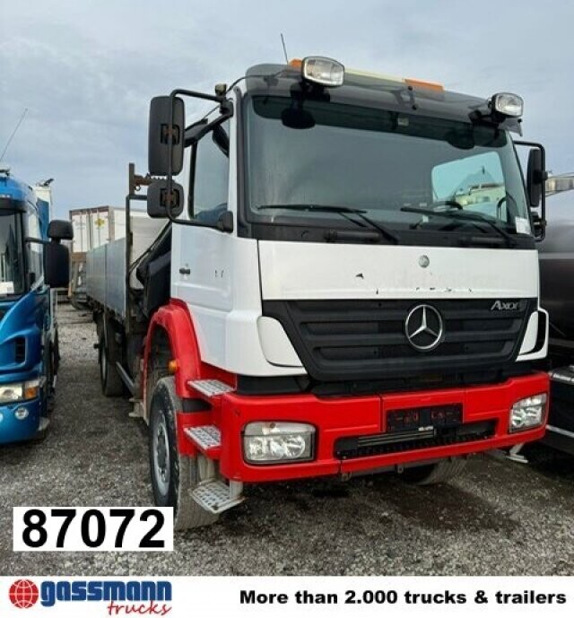 Mercedes Benz Axor 1828 A 4x4 mit Kran Hiab XS 166 E-5 
