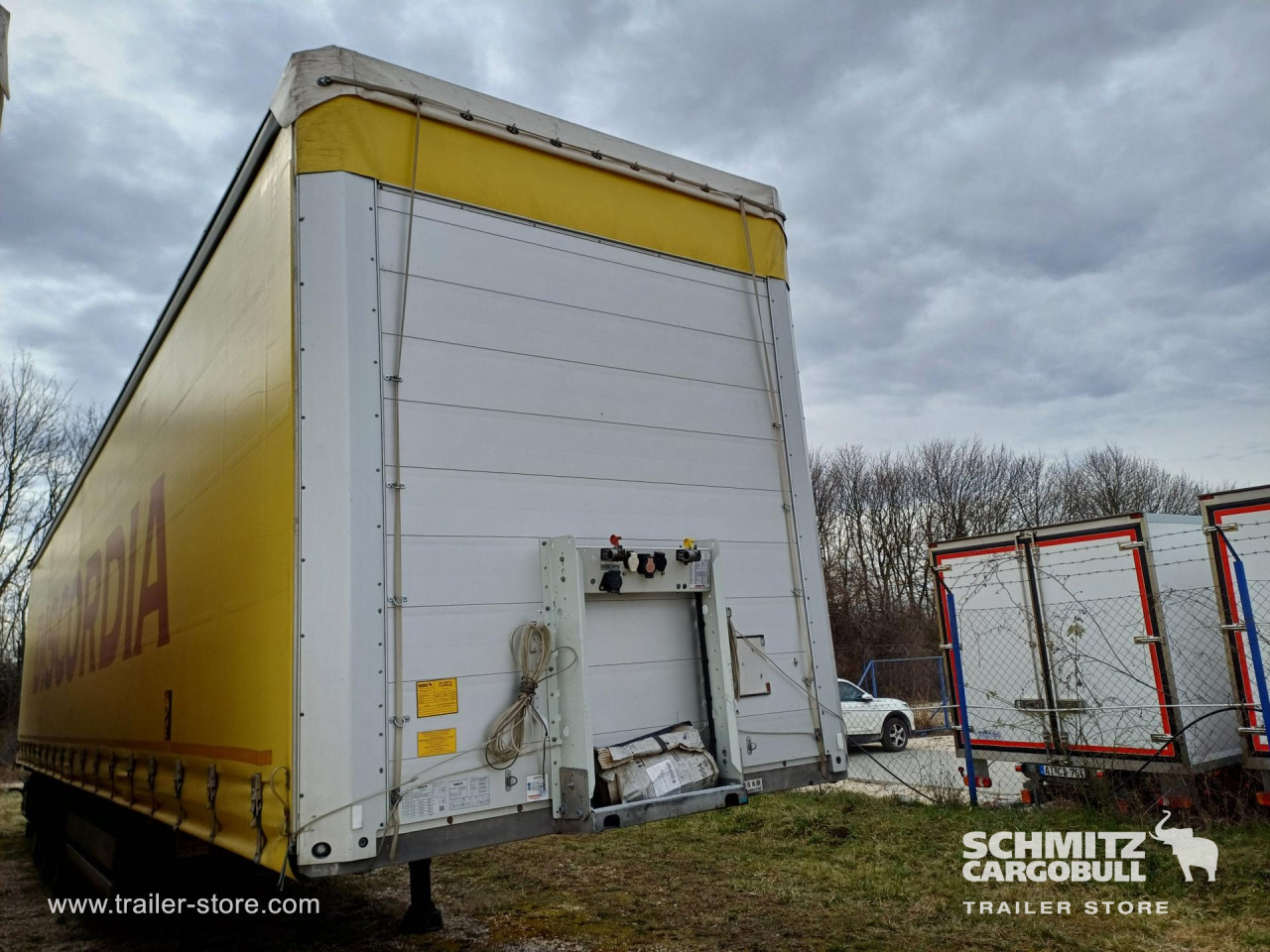 Schmitz Cargobull Curtainsider Standard 