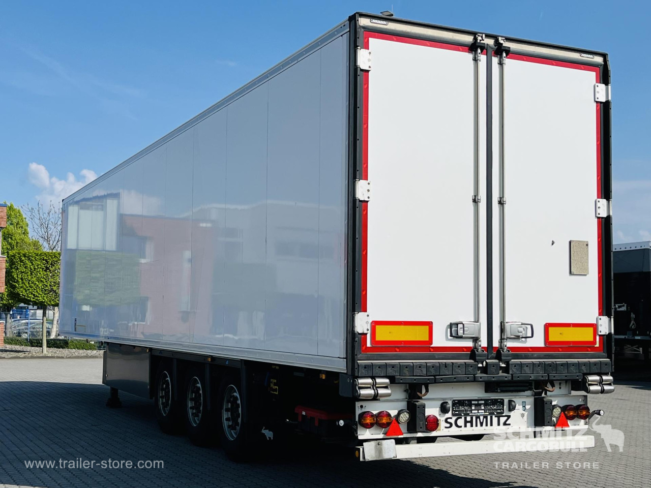 Schmitz Cargobull Tiefkühler Multitemp Doppelstock Trennwand 