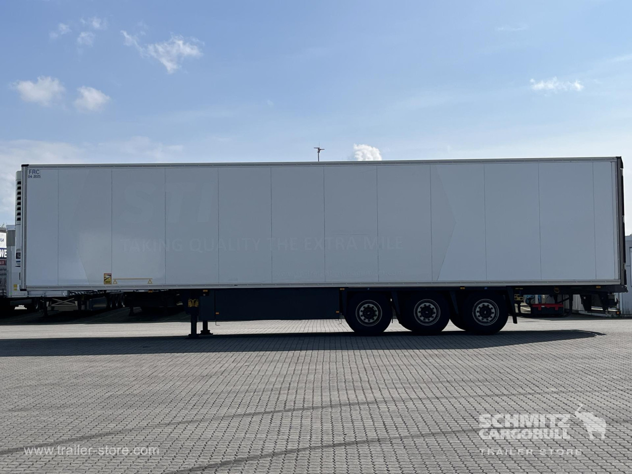 Schmitz Cargobull Tiefkühler Multitemp Doppelstock Trennwand 