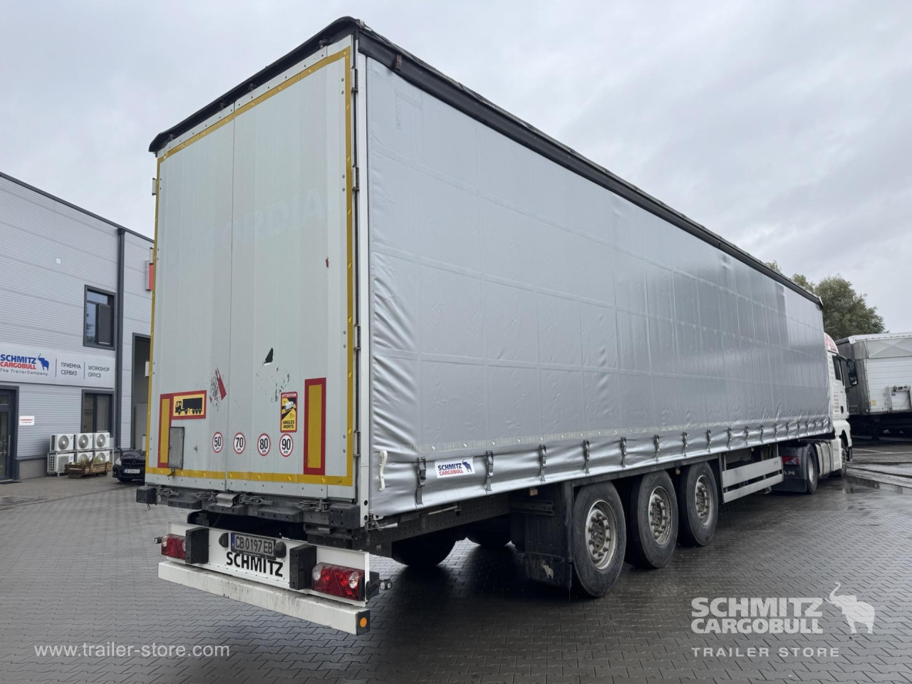 Schmitz Cargobull Curtainsider Standard 
