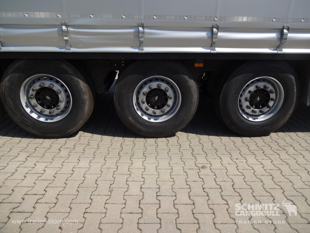 Schmitz Cargobull Curtainsider Standard 