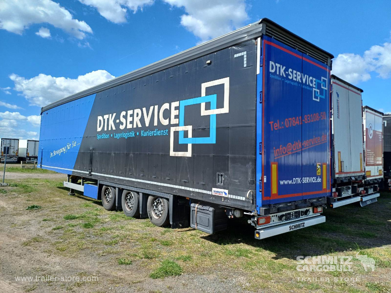 Schmitz Cargobull Curtainsider Mega 