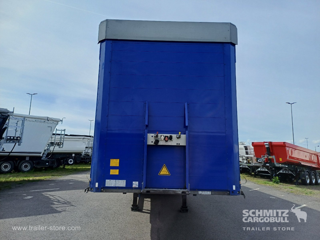 Schmitz Cargobull Curtainsider Mega 