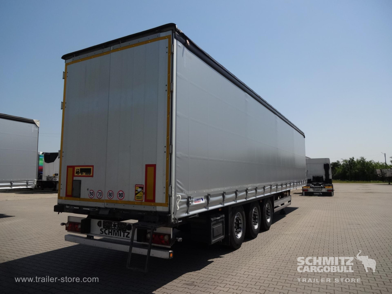 Schmitz Cargobull Curtainsider Standard 