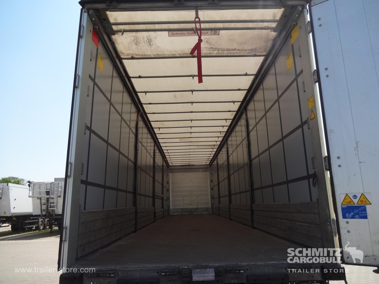 Schmitz Cargobull Curtainsider Standard 