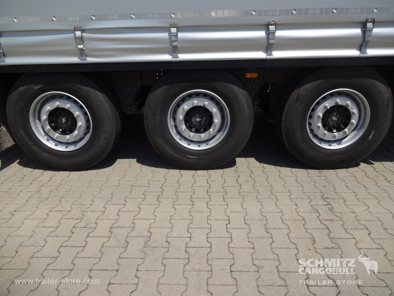 Schmitz Cargobull Curtainsider Standard 