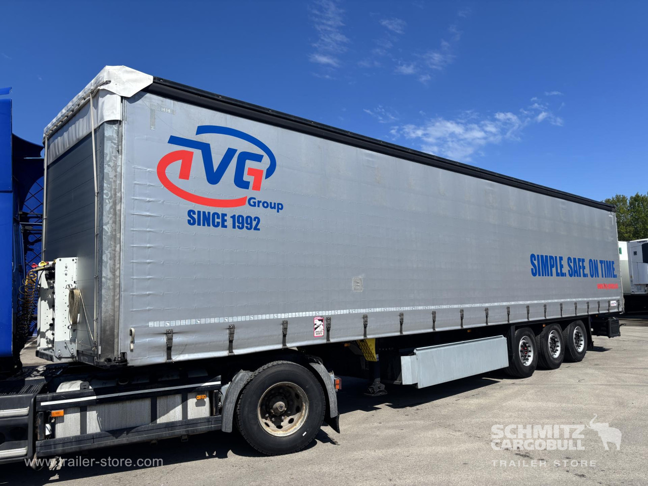 Schmitz Cargobull Curtainsider Standard 