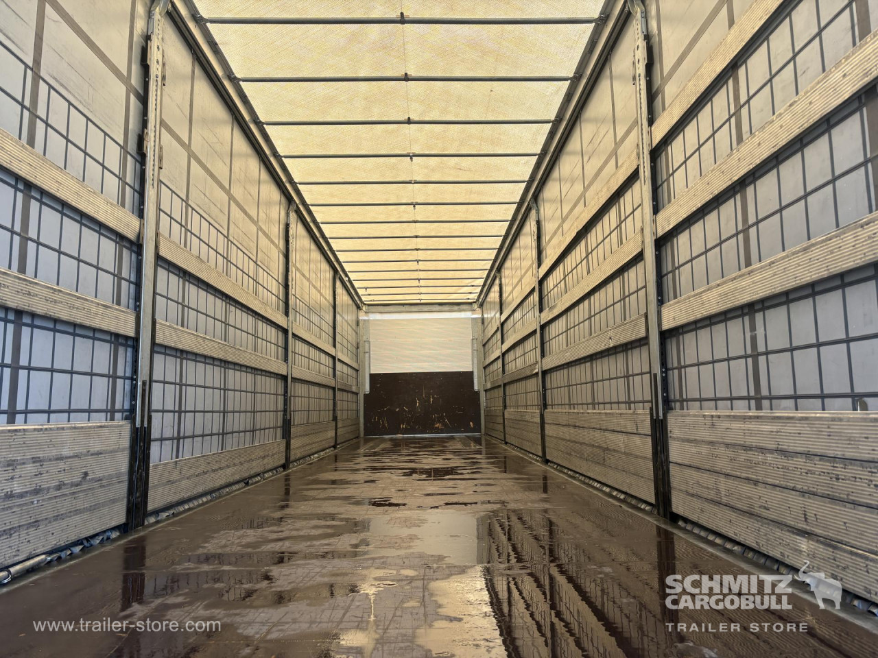 Schmitz Cargobull Curtainsider Standard 