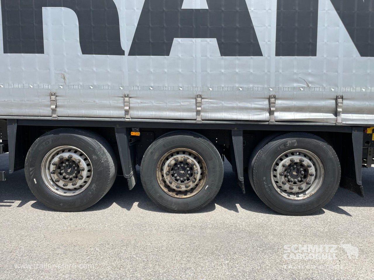 Schmitz Cargobull Curtainsider Standard 