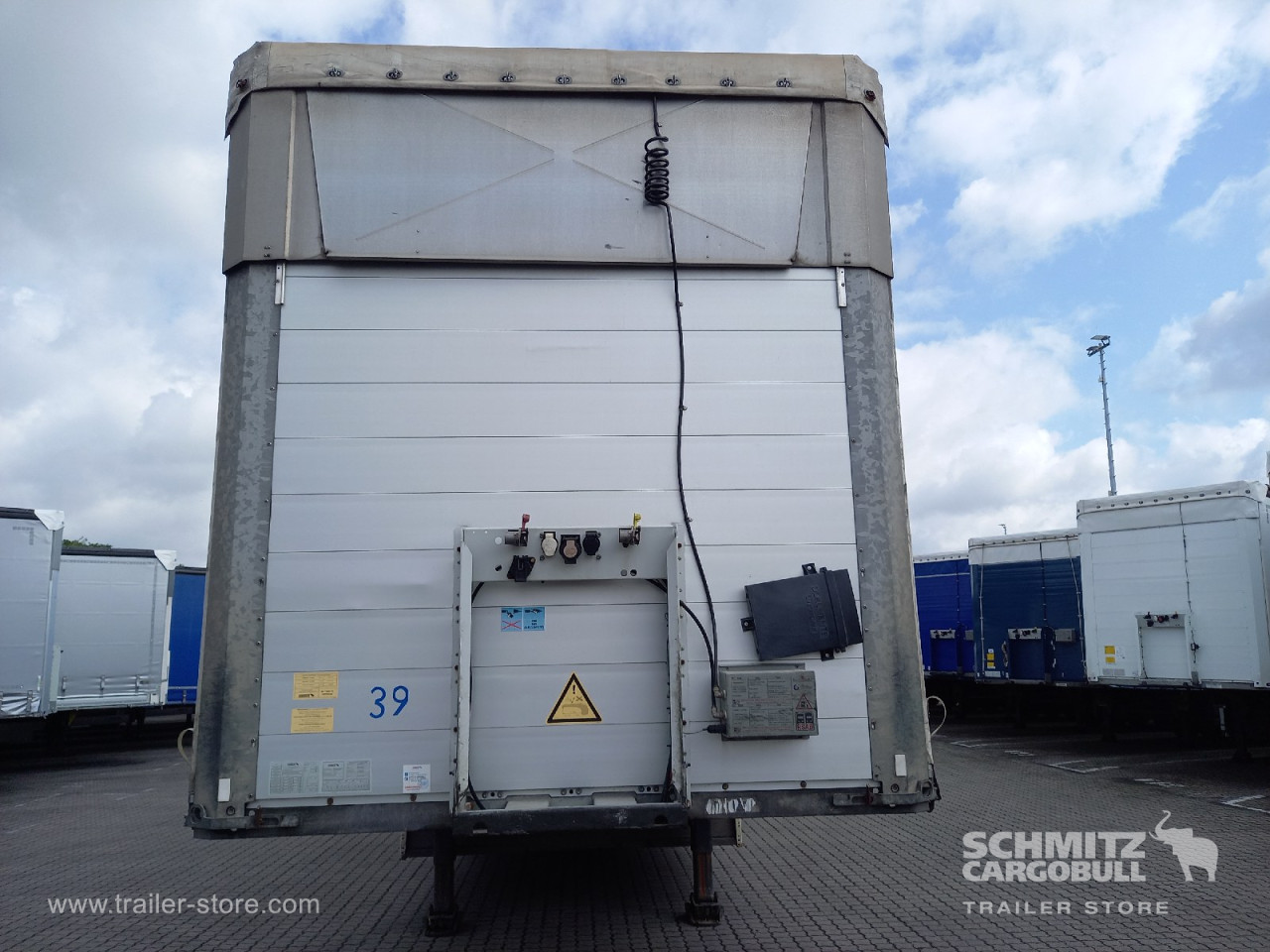 Schmitz Cargobull Curtainsider Standard 