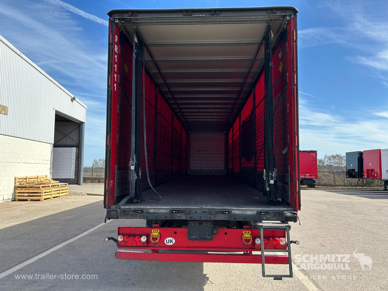 Schmitz Cargobull Curtainsider Standard UK 