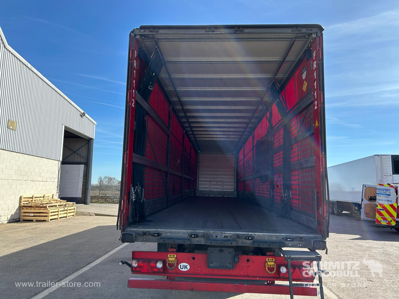 Schmitz Cargobull Curtainsider Standard UK 