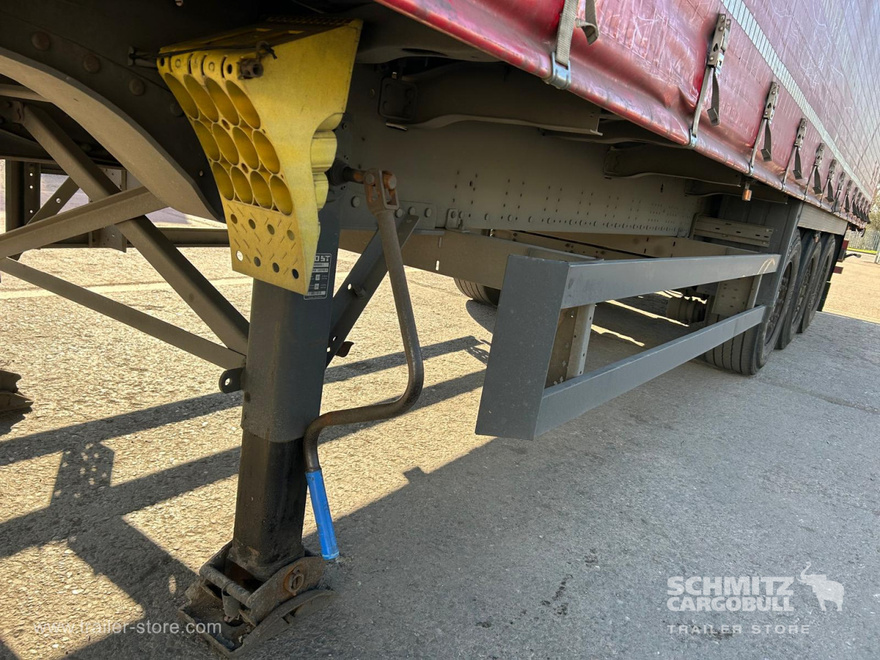 Schmitz Cargobull Curtainsider Standard UK 