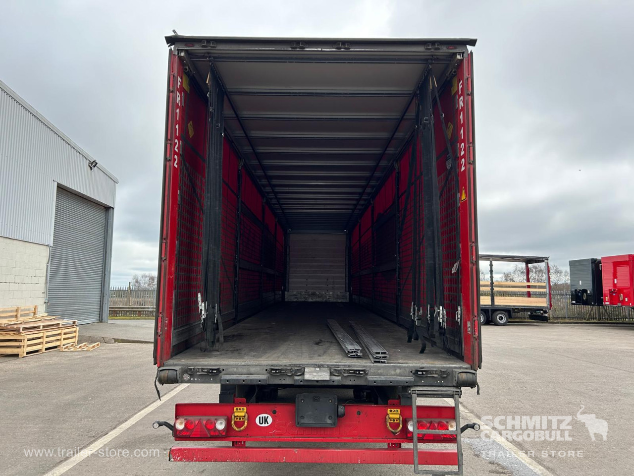 Schmitz Cargobull Curtainsider Standard UK 
