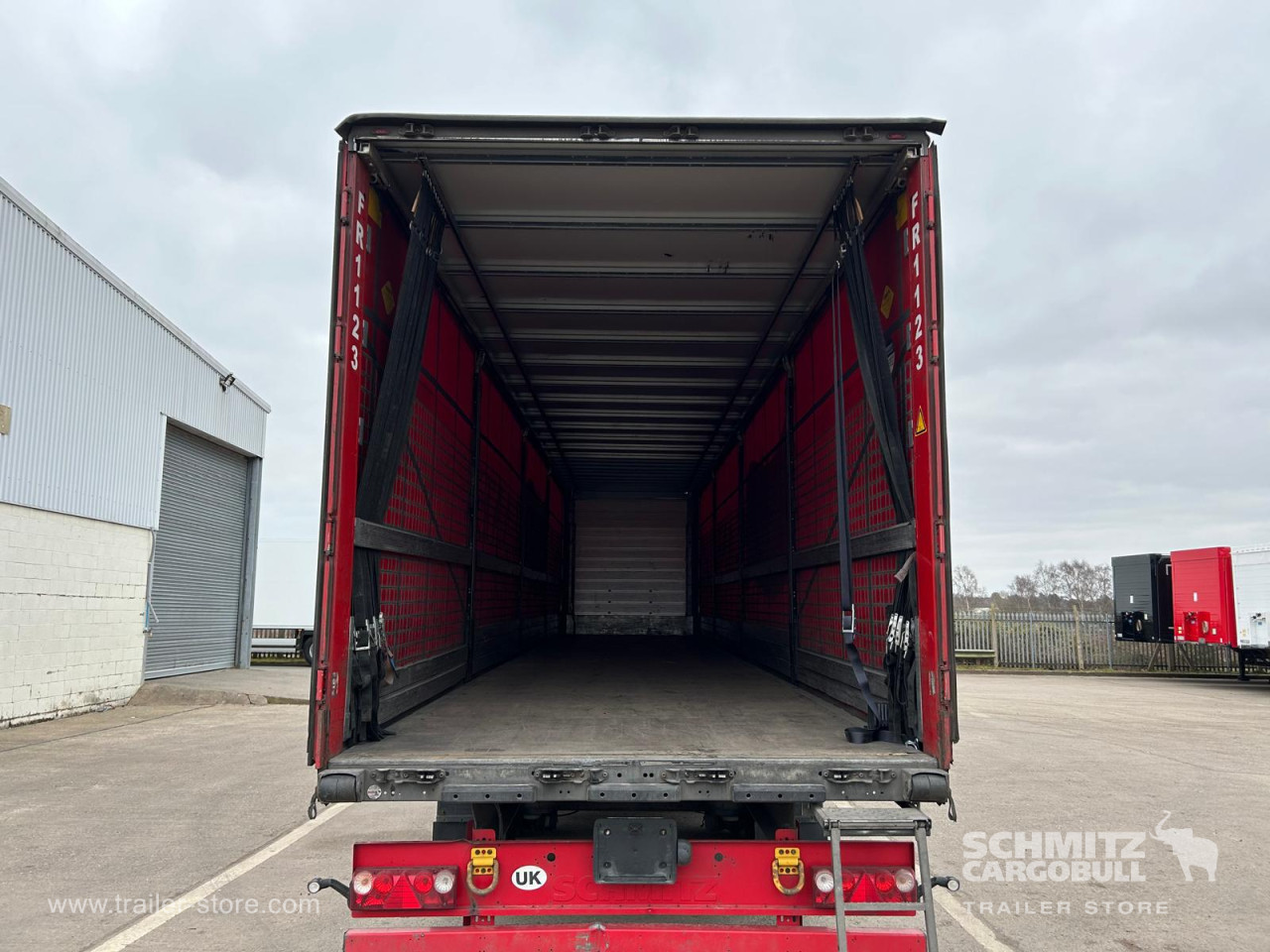 Schmitz Cargobull Curtainsider Standard UK 