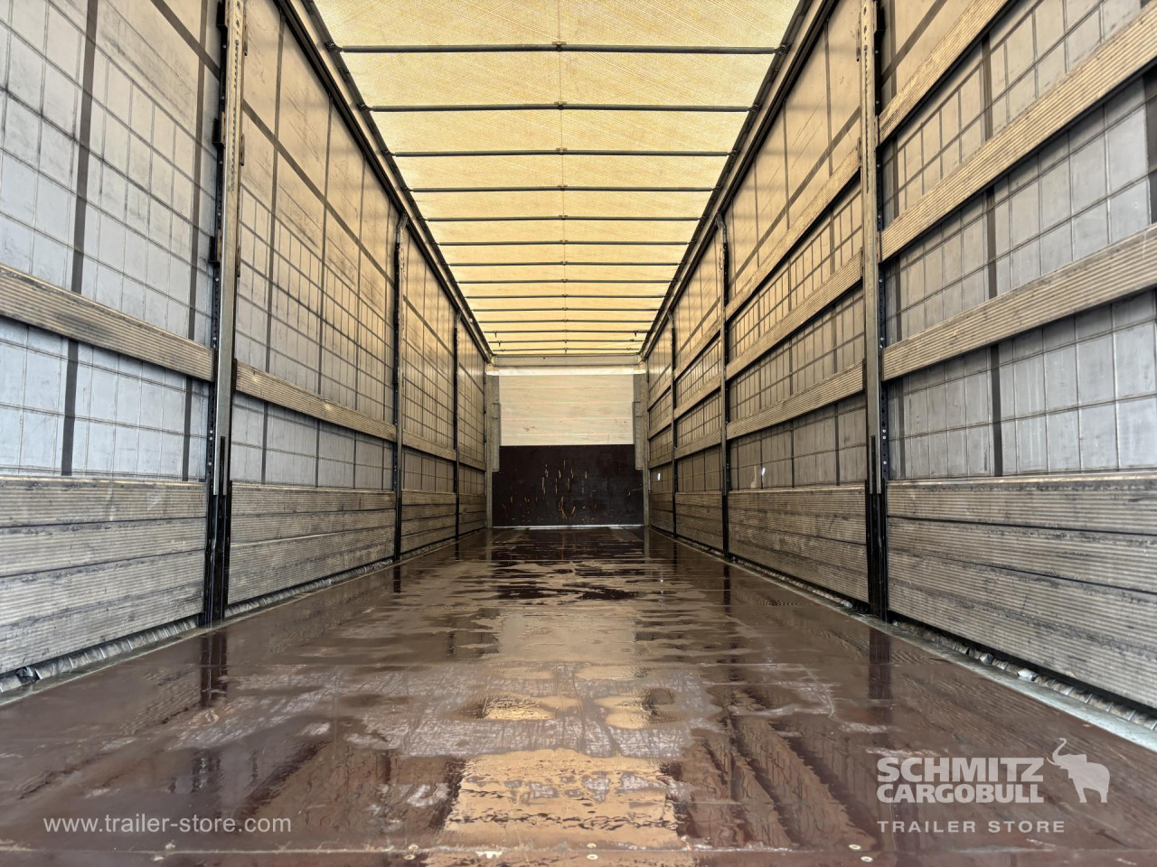Schmitz Cargobull Curtainsider Standard 