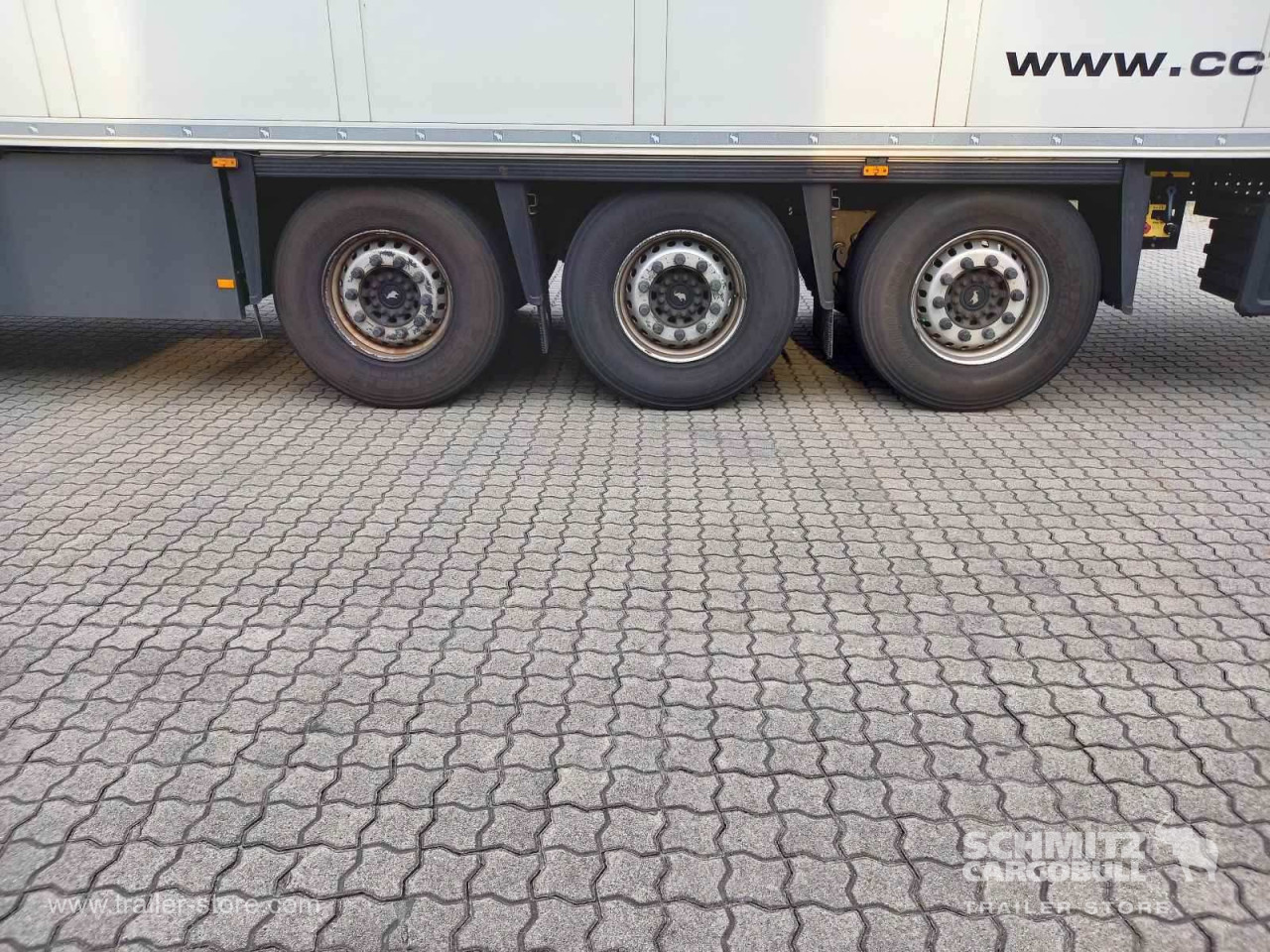 Schmitz Cargobull Tiefkühler Standard Doppelstock Trennwand 