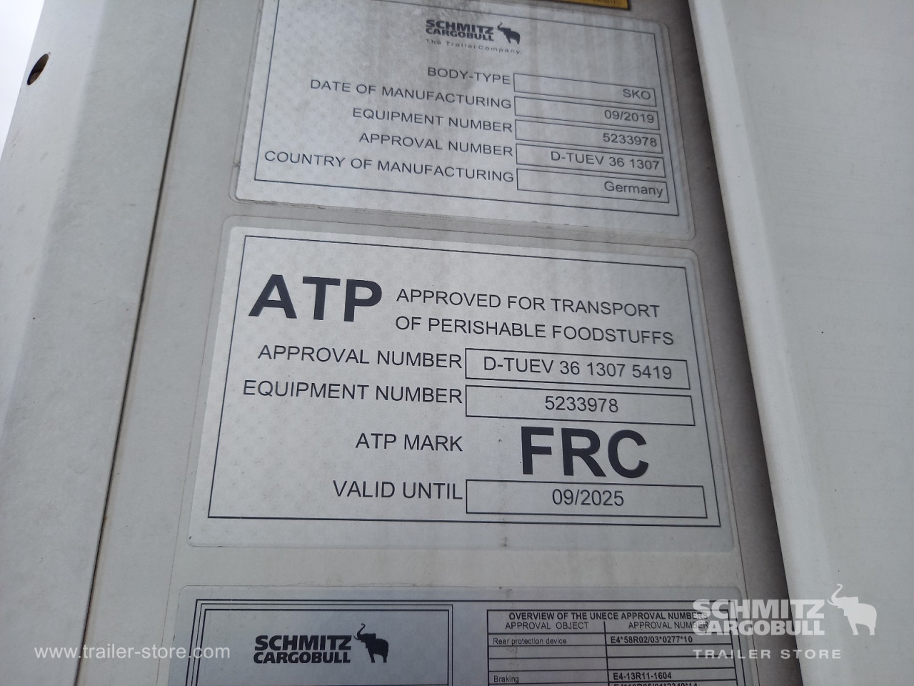 Schmitz Cargobull Tiefkühler Standard Doppelstock Trennwand 