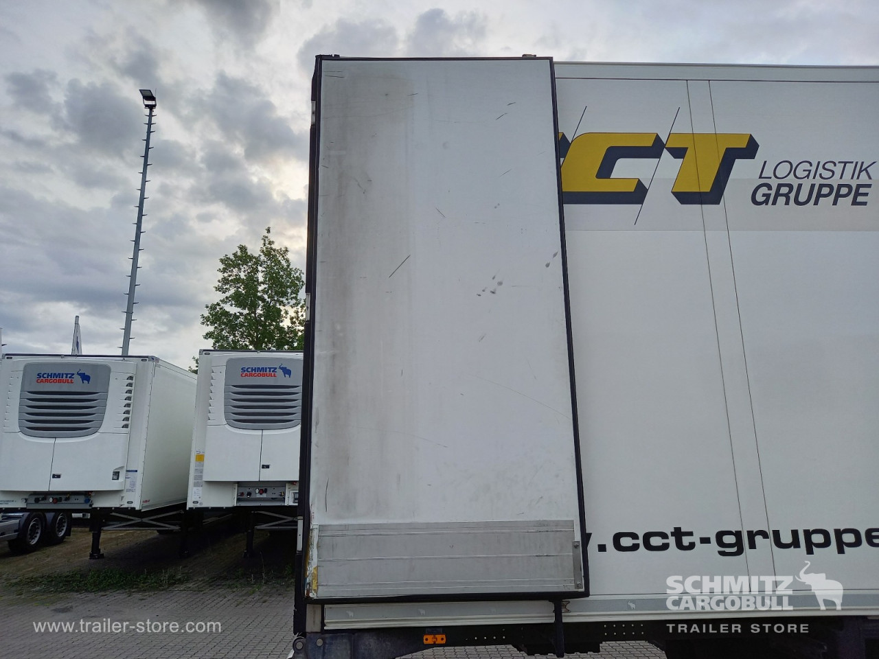 Schmitz Cargobull Tiefkühler Standard Doppelstock Trennwand 