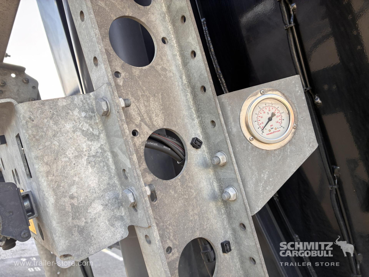 Schmitz Cargobull Kipper Alukastenmulde 49m³ 