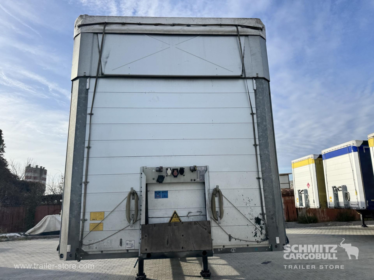 Schmitz Cargobull Curtainsider Mega 