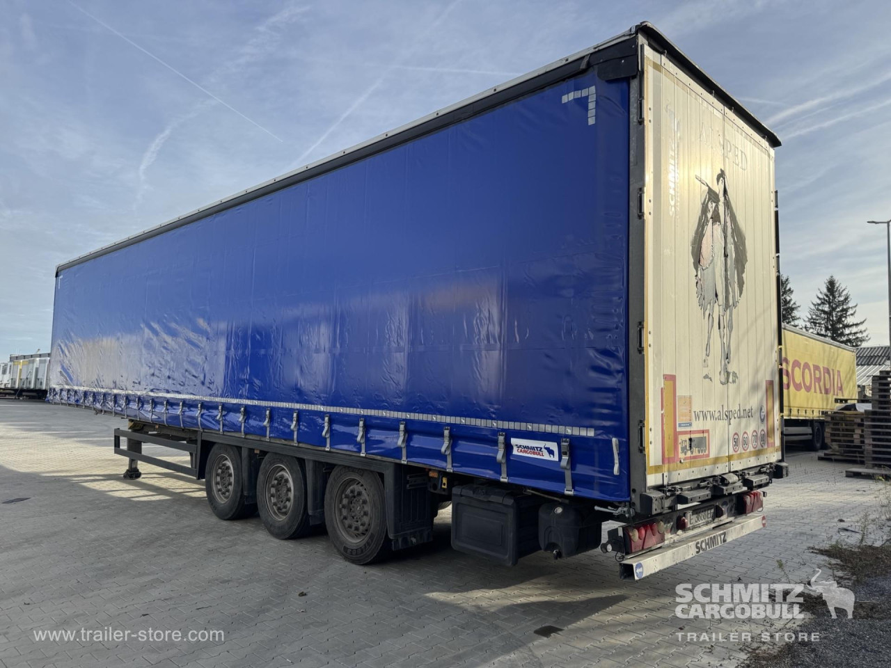Schmitz Cargobull Curtainsider Mega 