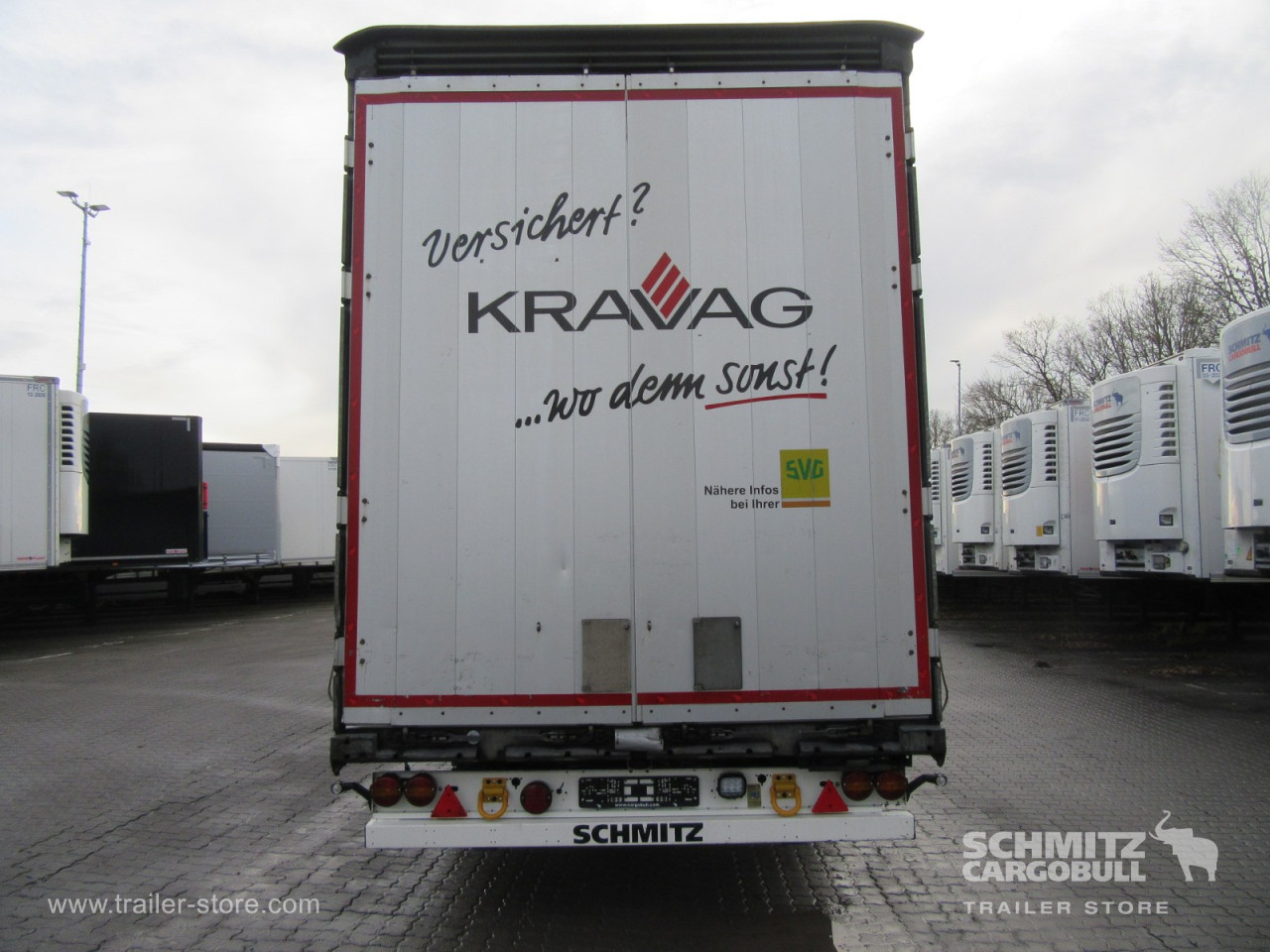Schmitz Cargobull Curtainsider Mega Getränke 