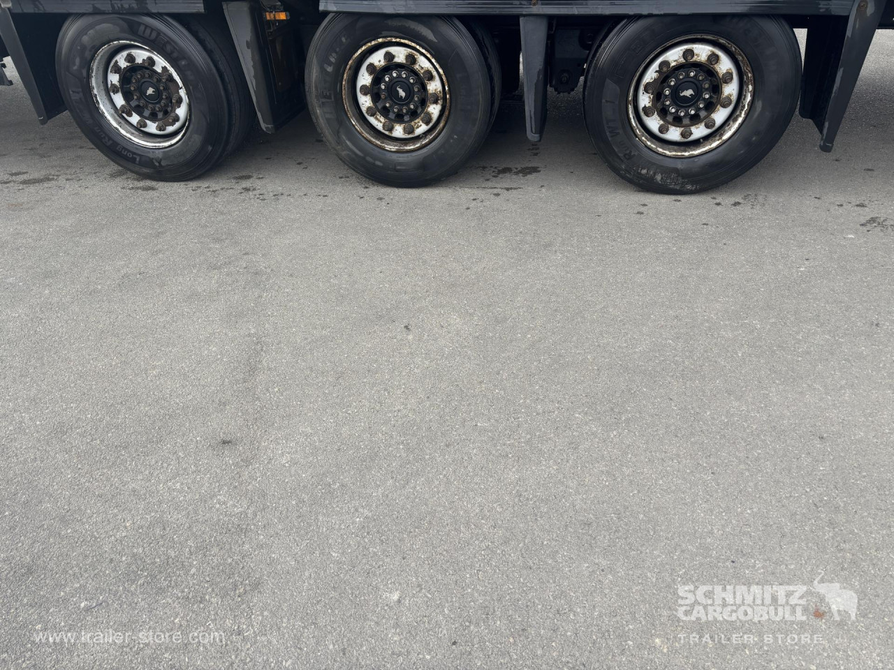 Schmitz Cargobull Curtainsider Mega 