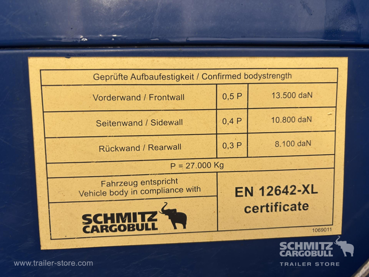 Schmitz Cargobull Curtainsider Mega 