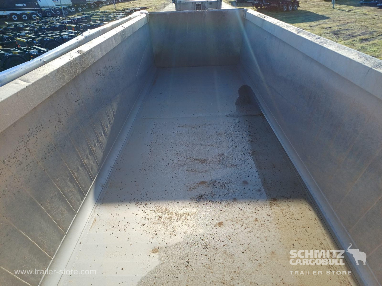 Schmitz Cargobull Kipper Alukastenmulde 27m³ 