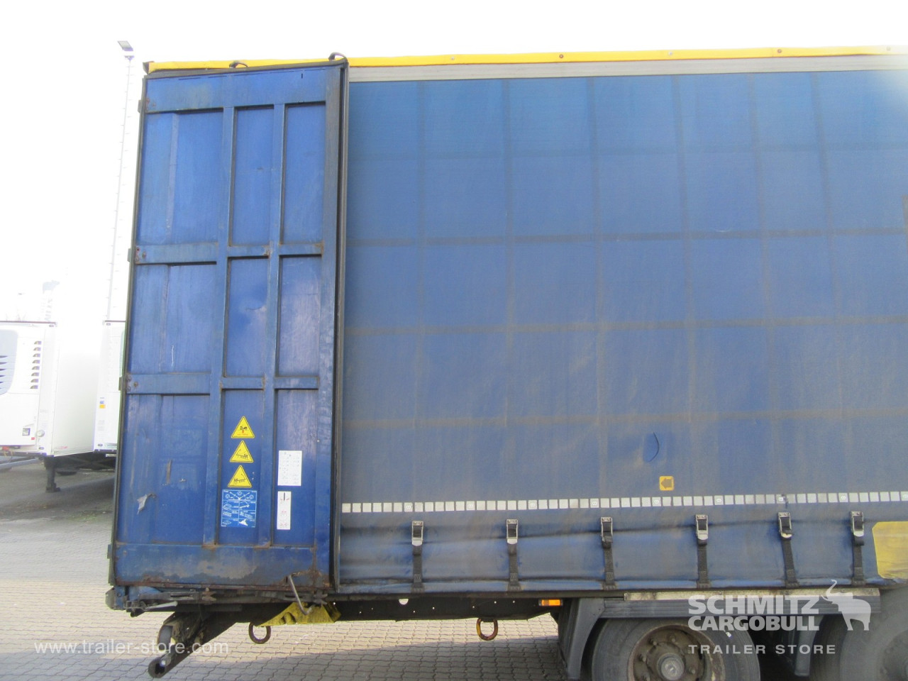 Krone Curtainsider Mega 