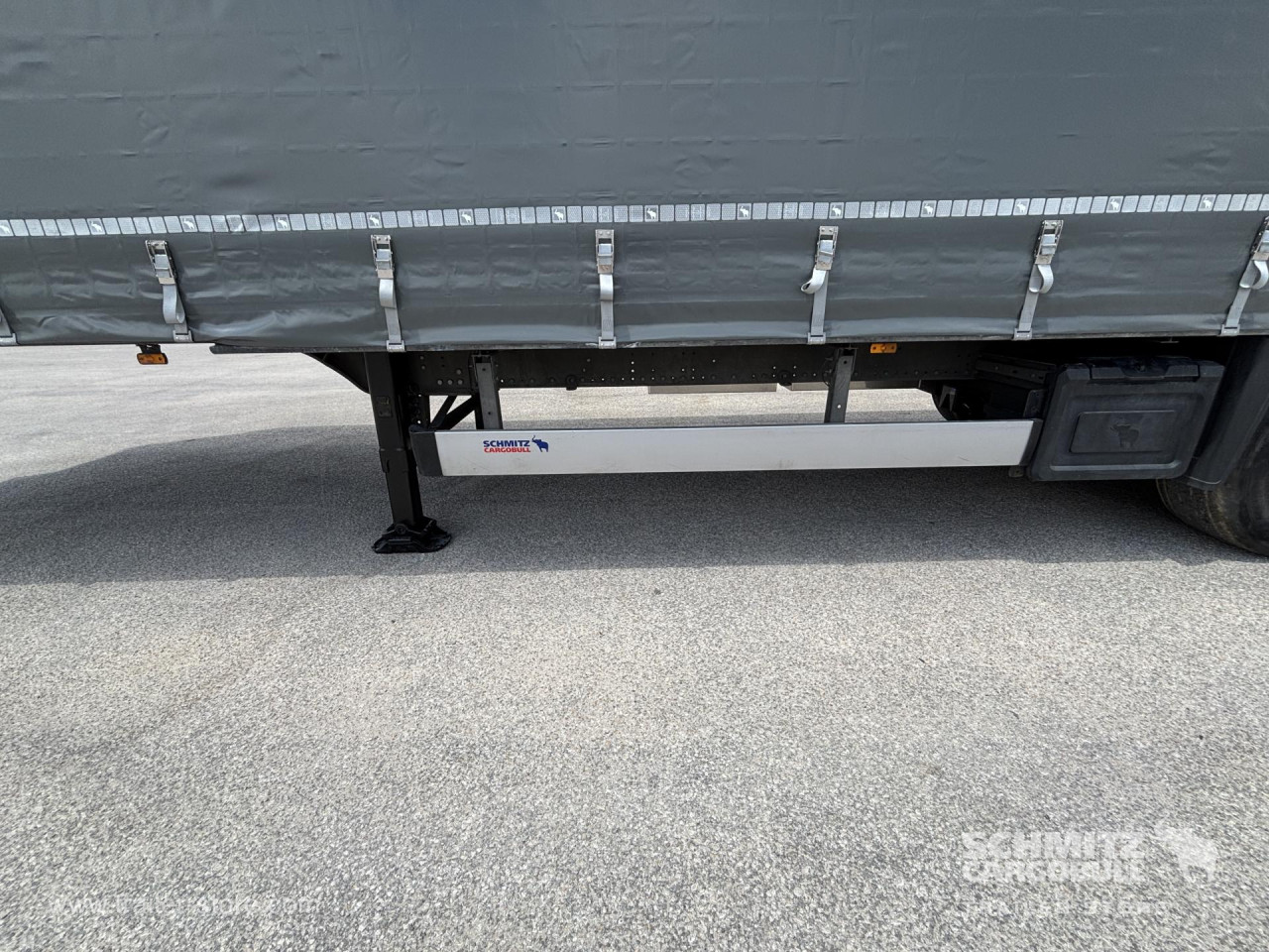 Schmitz Cargobull Curtainsider Mega 