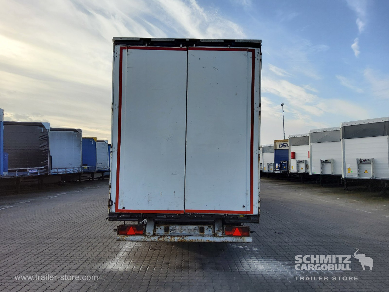 Krone Curtainsider Mega 