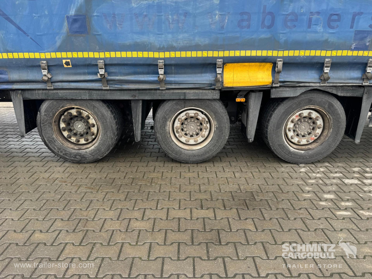 Schmitz Cargobull Curtainsider Mega 