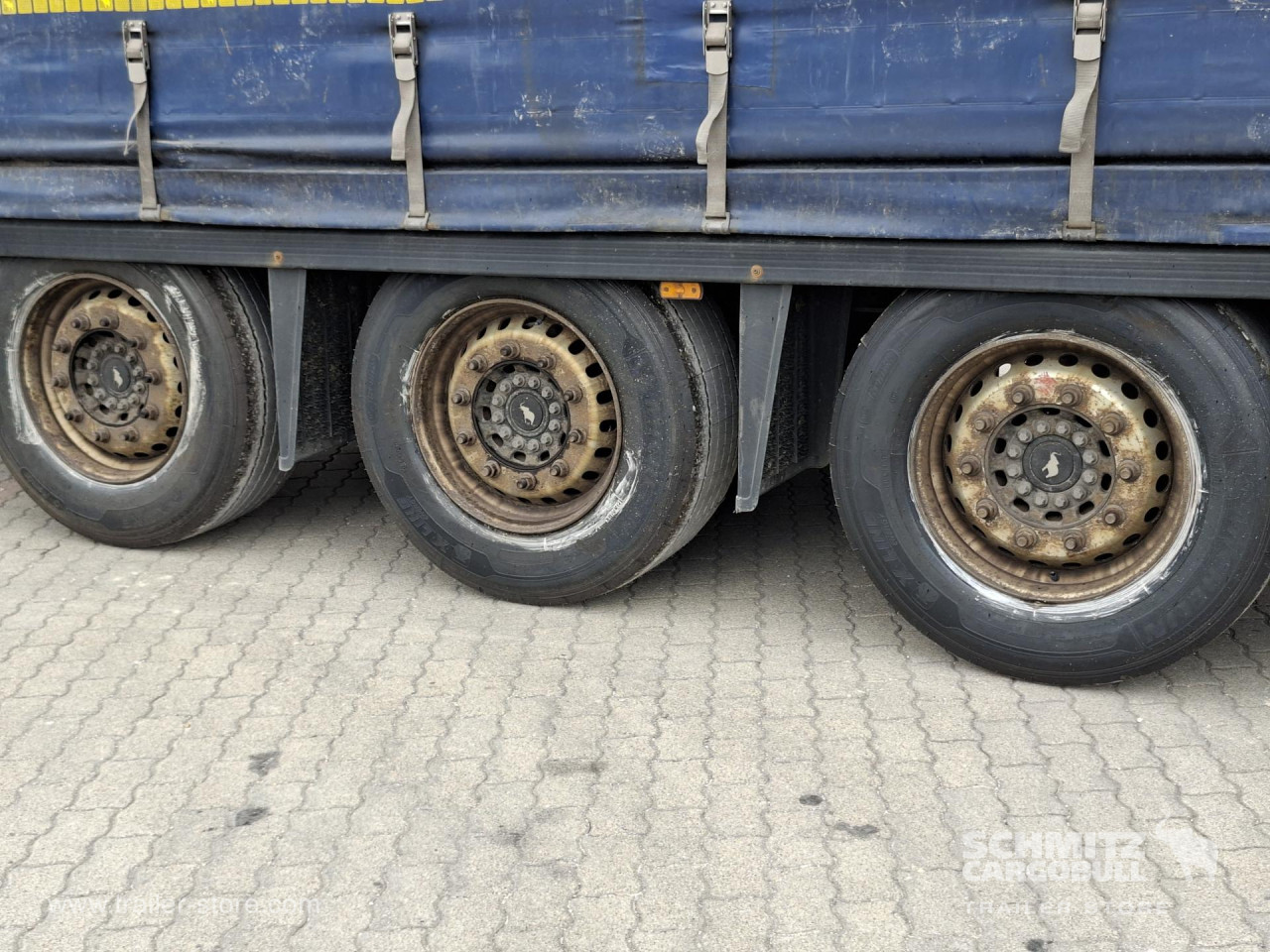 Schmitz Cargobull Curtainsider Mega 