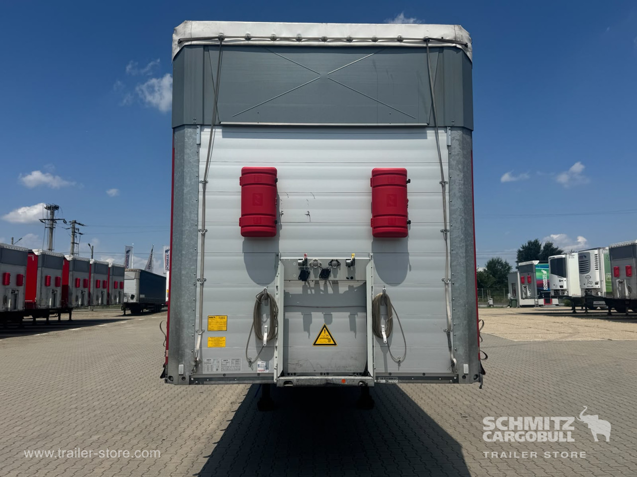 Schmitz Cargobull Curtainsider Mega 