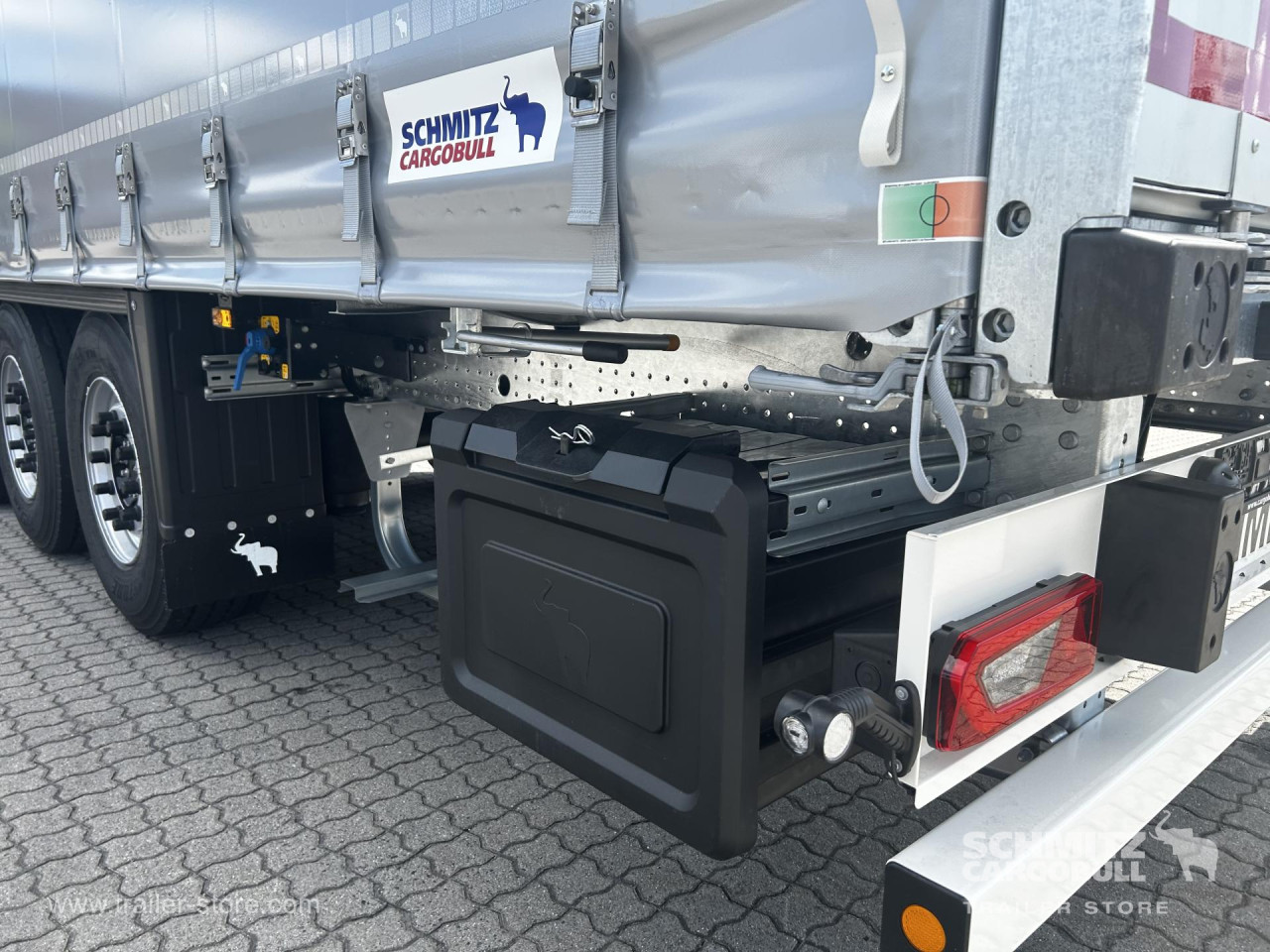 Schmitz Cargobull Curtainsider Standard 