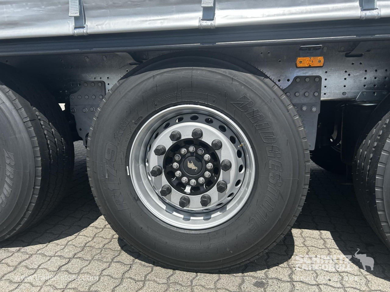 Schmitz Cargobull Curtainsider Standard 