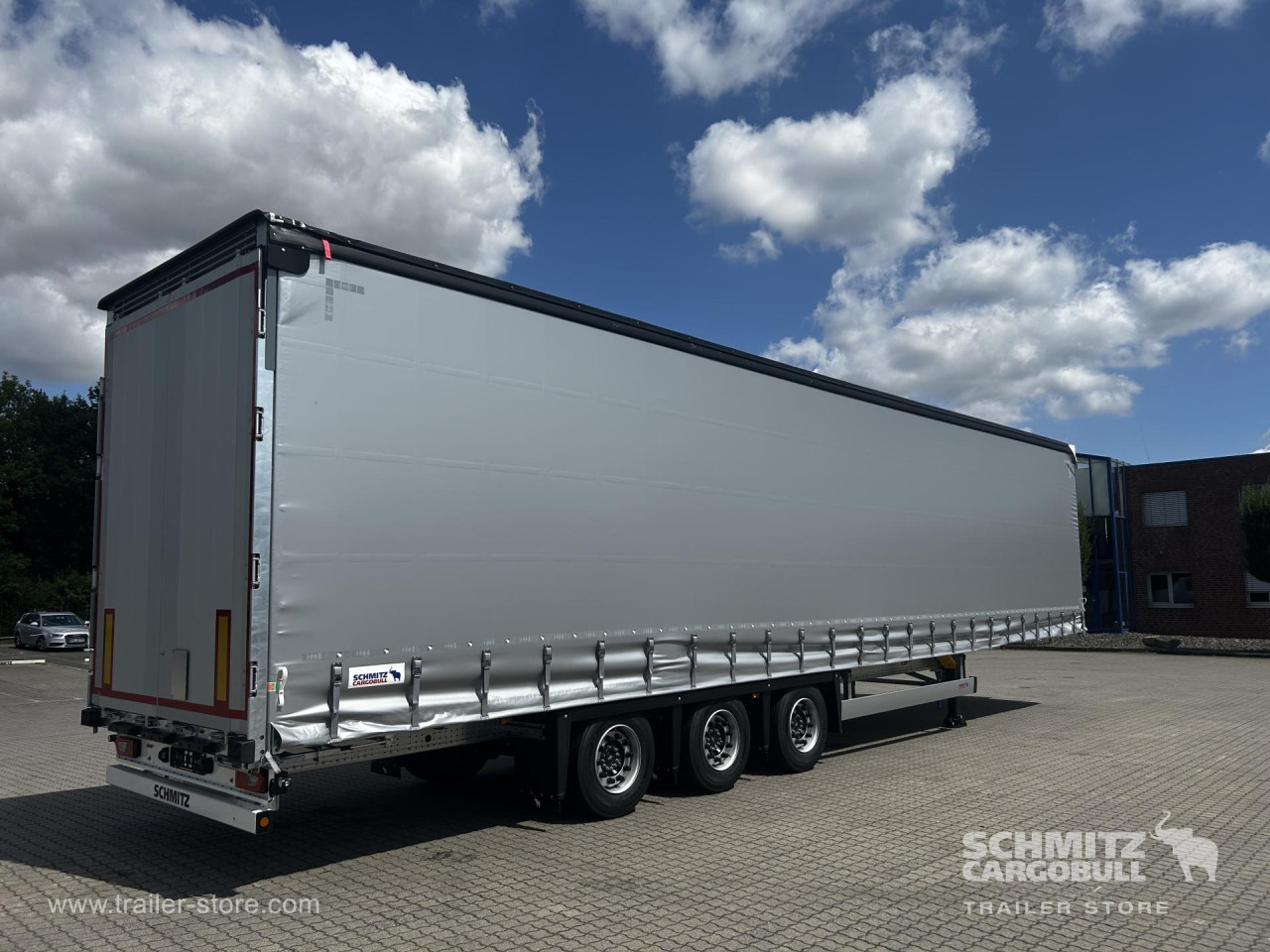 Schmitz Cargobull Curtainsider Mega Getränke 