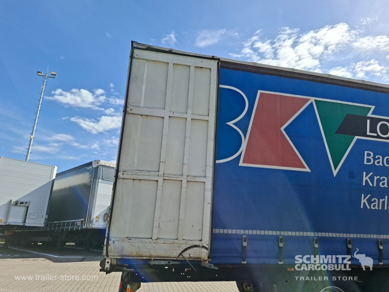 Krone Curtainsider Standard Getränke 