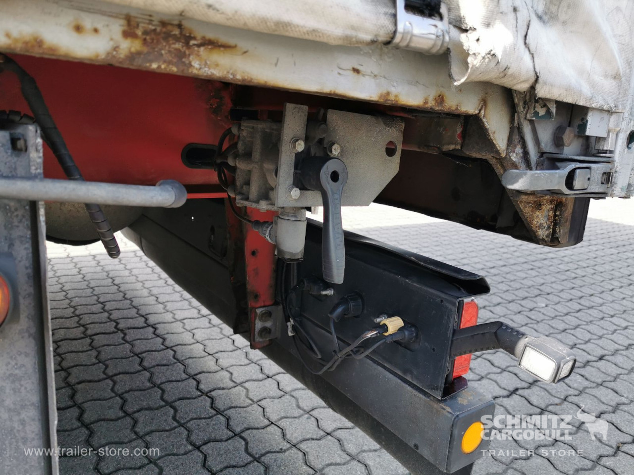 SCHWARZMUELLER Curtainsider Mega 