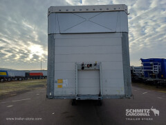 Schmitz Cargobull Curtainsider Standard Getränke 