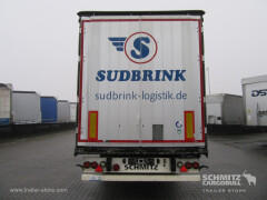 Schmitz Cargobull Curtainsider Standard Getränke 