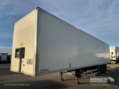 FRUEHAUF Semitrailer Dryfreight Standard Porte relevante 