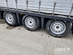 Schmitz Cargobull Curtainsider Mega 