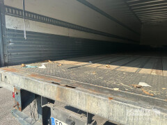 FRUEHAUF Semitrailer Dryfreight Standard Porte relevante 