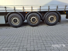 Schmitz Cargobull Curtainsider Standard Getränke 