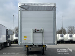 Schmitz Cargobull Curtainsider Standard Getränke 