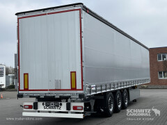 Schmitz Cargobull Curtainsider Standard Getränke 